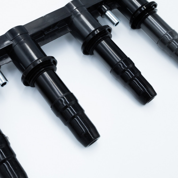 Катушка зажигания Opel/Chevrolet Astra J (10-)/Cruze (09-) 1.6i (115л.с. A16XER) (SRS 70741) SURAI