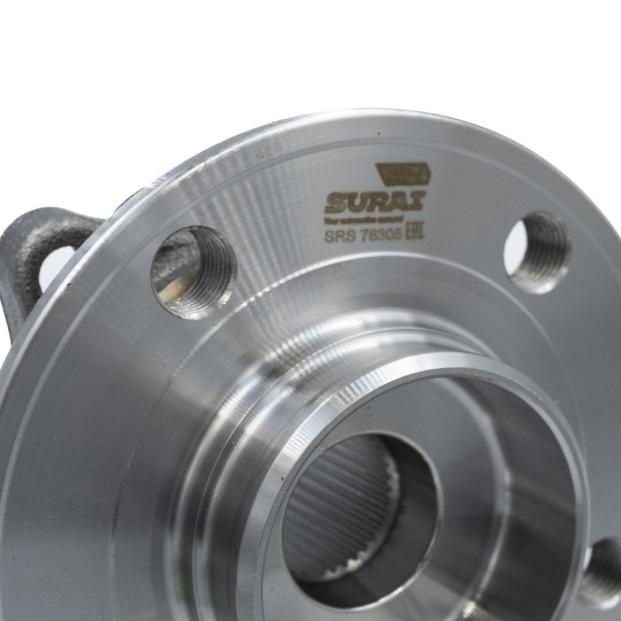 Ступица Volvo S60 (00-)/V70 (99-) перед. с подшип. (SRS 76305) SURAI