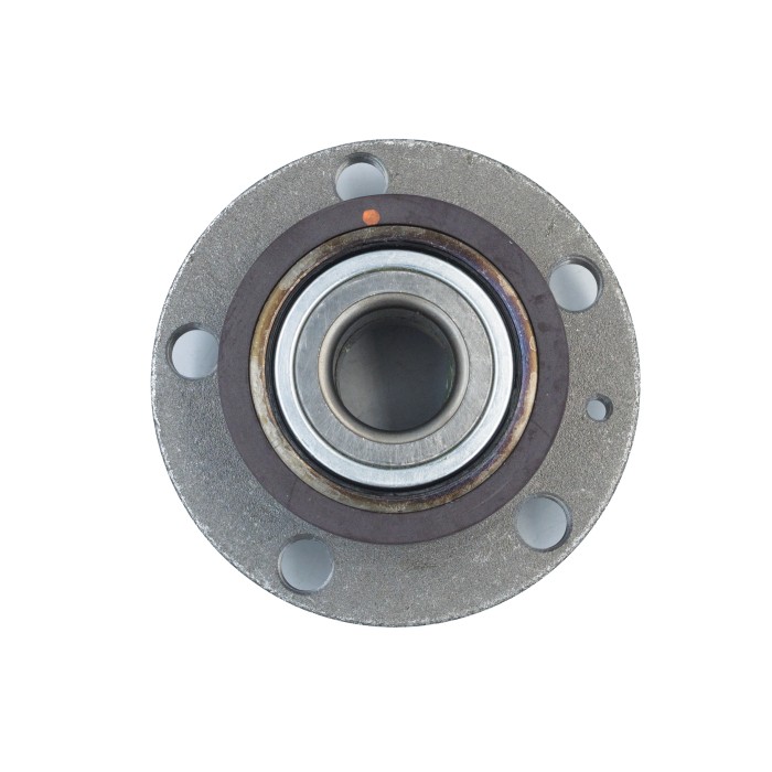 Ступица VAG Polo Sedan (RUS) (10-)/(20-)/Rapid (12-) зад. с подшип. (SRS 76317) SURAI