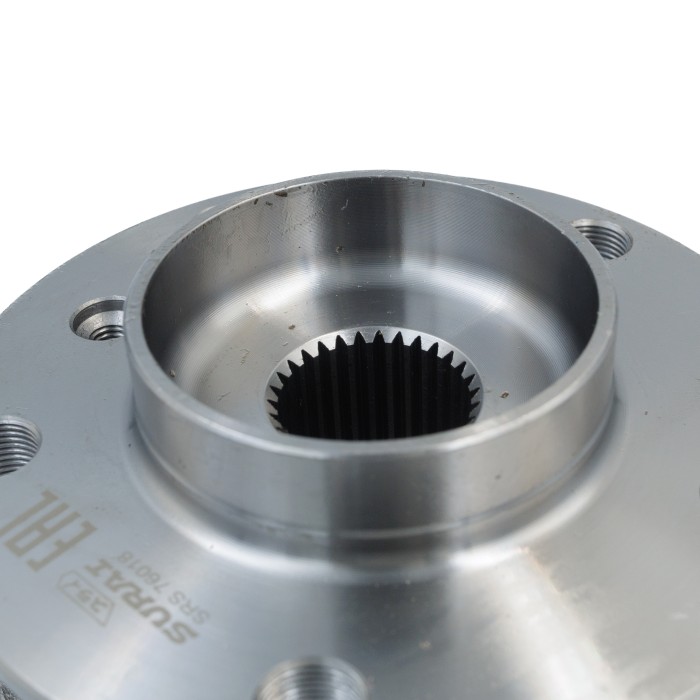 Ступица BMW X5 E70 (07-)/X5 F15 (13-) перед. с подшип. (SRS 76018) SURAI