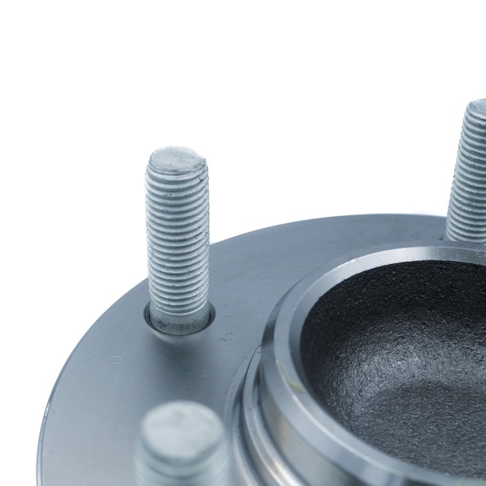 Ступица Mazda 3 (03-)/3 (08-) зад. с подшип. (SRS 76159) SURAI