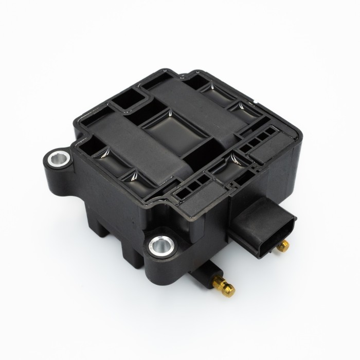 Катушка зажигания Subaru Legacy III (00-)/Forester (02-) 2.0i/2.5i (SRS 70757) SURAI