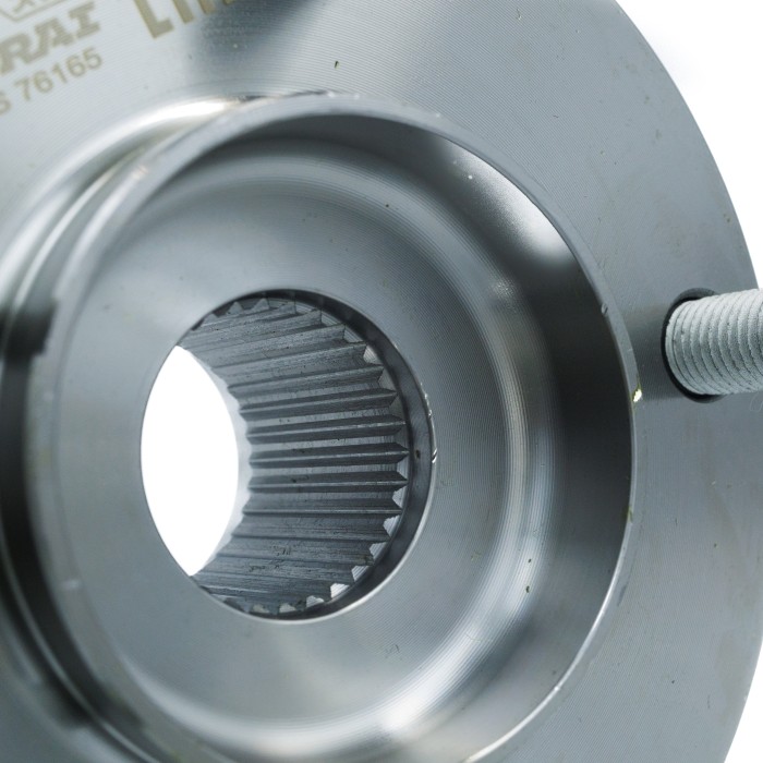 Ступица Mazda 6 (12-)/CX-5 (11-) перед. с подшип. (SRS 76165) SURAI