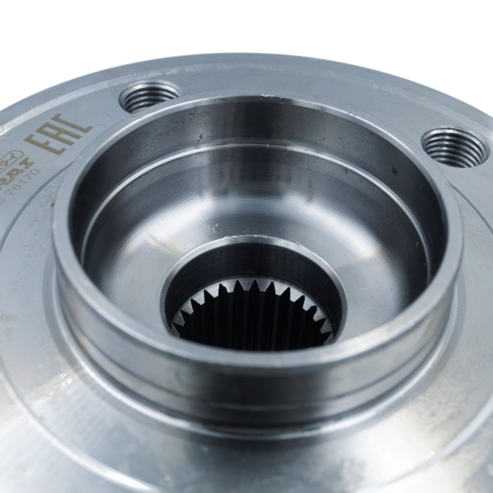 Ступица Mercedes-Benz A W176 (12-) зад. с подшип. 4Matic (SRS 76170) SURAI