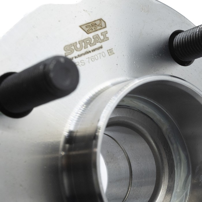 Ступица Ford Mondeo (93-) зад. с подшип. седан/хетчбэк (SRS 76070) SURAI