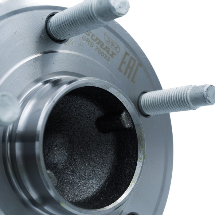 Ступица Chevrolet Aveo T300 (11-)/Opel Mokka (13-) зад. с подшип. 2WD (SRS 76033) SURAI