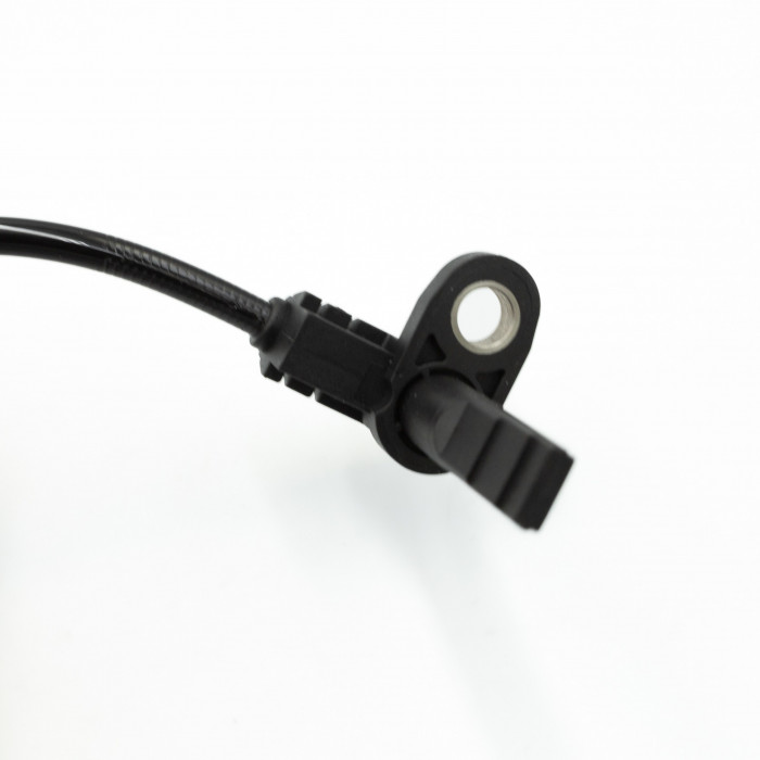 Датчик ABS Renault Duster (10-) перед. 4х2/4х4 (SRS 70826) SURAI