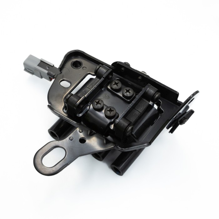 Катушка зажигания Hyundai/KIA Sportage (04-)/Ceed (06-) 2.0i (SRS 70670) SURAI