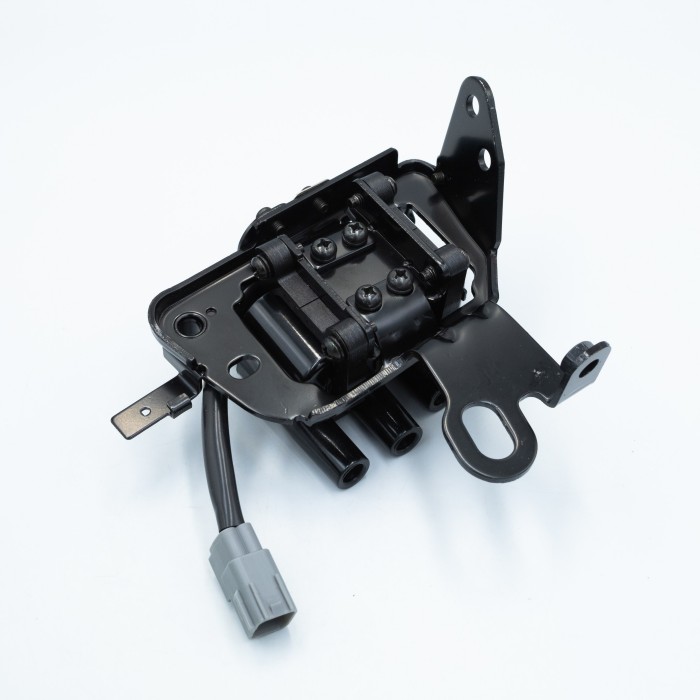 Катушка зажигания Hyundai/KIA Sportage II (04-)/Cerato (09-)/Tucson (04-) (SRS 70678) SURAI