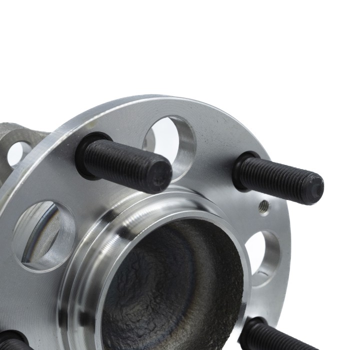 Ступица Hyundai Elantra (11-)/Kia Cerato (13-) зад. с подшип. (SRS 76116) SURAI