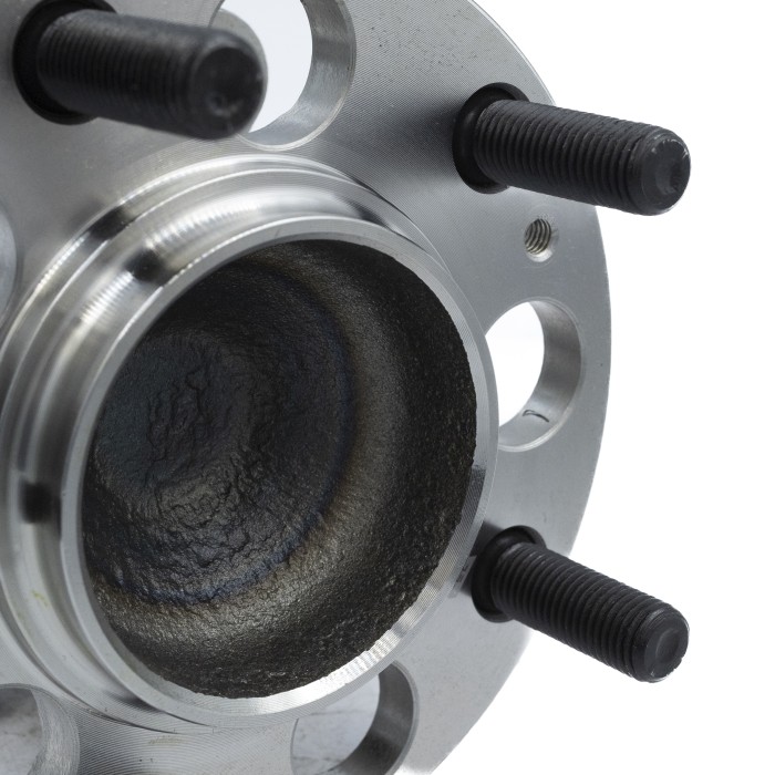 Ступица Hyundai Elantra (11-)/Kia Cerato (13-) зад. с подшип. (SRS 76116) SURAI