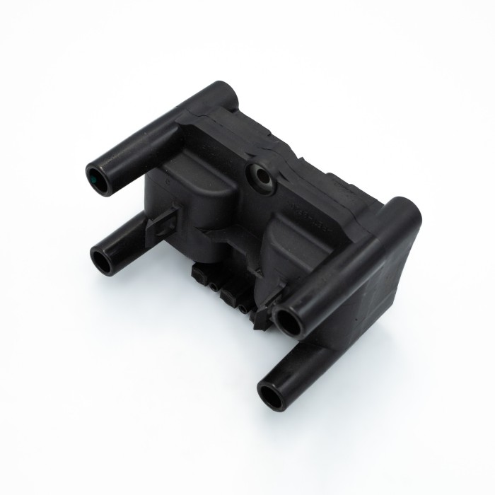 Катушка зажигания VAG Golf IV (97-)/Octavia (96-) (без коммут.) (3PIN) (SRS 70780) SURAI