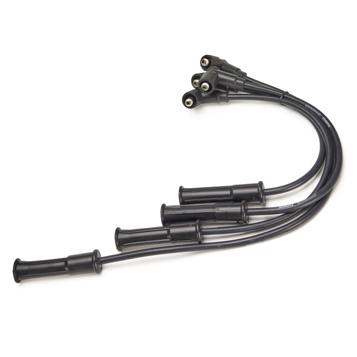 Провода высоковольт. cиликон. кмпл. LADA Largus, Renault Logan, Sandero 1.4/1.6 8кл (SR1HW00429) SURAI