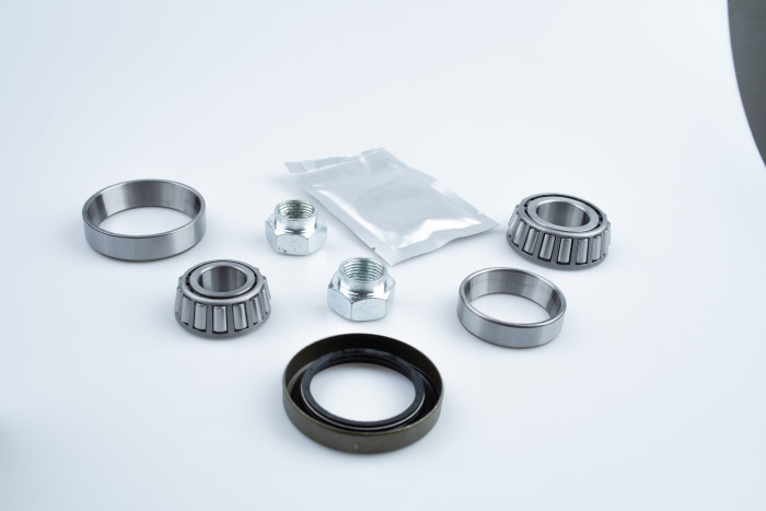 Подшипник ступицы Лада 2101 перед. (кмпл: Подшипник2шт/сальник/гайка 2шт.) (SR 01727) SURAI