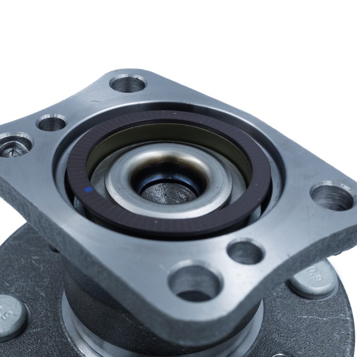 Ступица Ford Fiesta (08-) зад. с подшип. (SRS 76061) SURAI