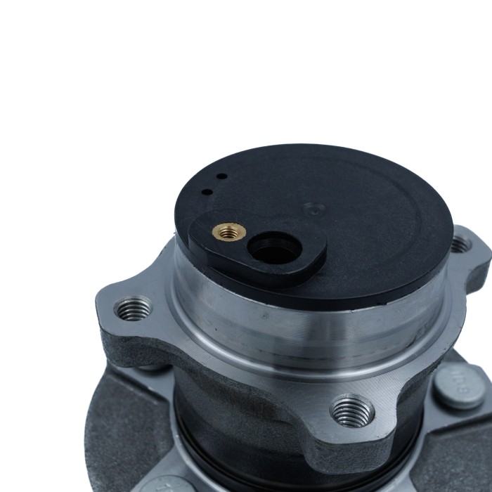 Ступица Ford Focus II (05-) зад. с подшип. (SRS 76065) SURAI