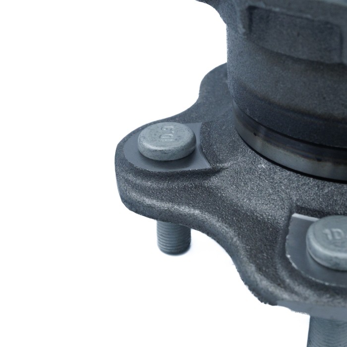 Ступица Nissan Teana J31 (02-) зад. с подшип. (SRS 76213) SURAI