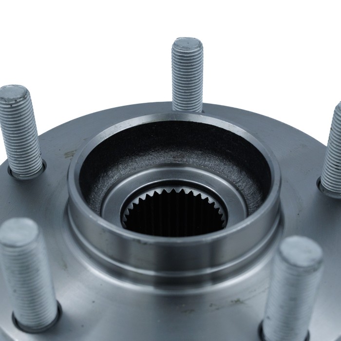 Ступица Nissan Teana J32 (08-)/Murano Z51 (08-) прав. перед. с подшип. (SRS 76216) SURAI