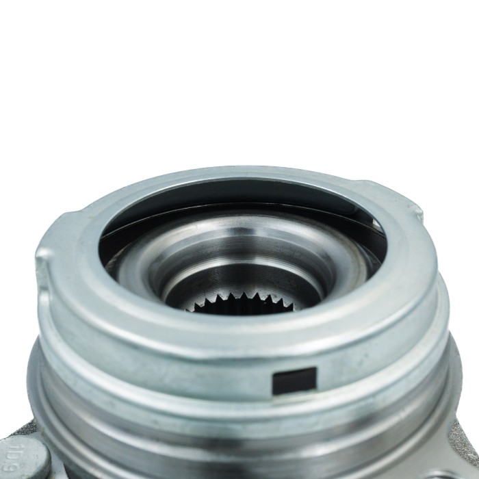 Ступица Nissan Teana L33 (13-)/Murano Z52 (14-)/Pathfinder (12-) перед. с подшип. (SRS 76218) SURAI