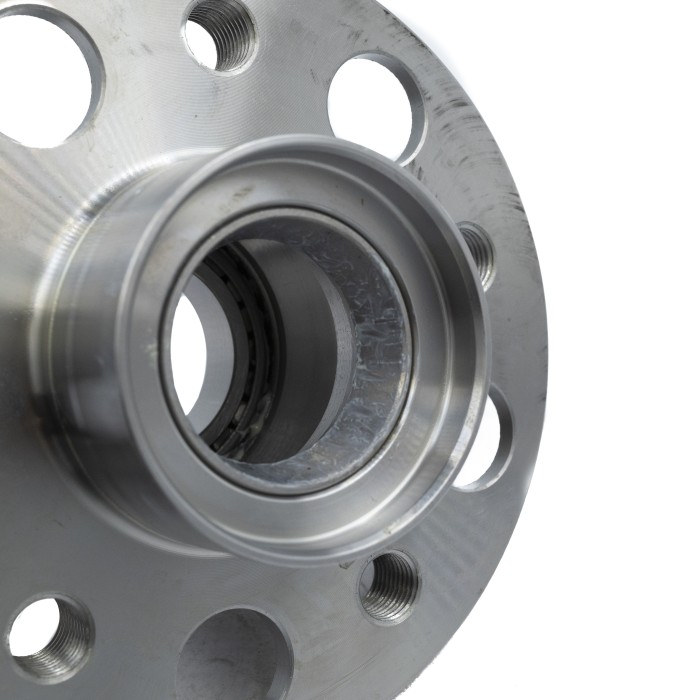 Ступица Mercedes-Benz E W211 (02-)/CLS C219 (04-) перед. с подшип. (SRS 76175) SURAI