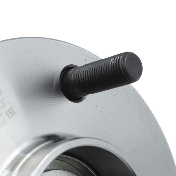 Ступица Nissan Primera (96-)/Almera N15 (00-) зад. с подшип. без ABS (SRS 76208) SURAI