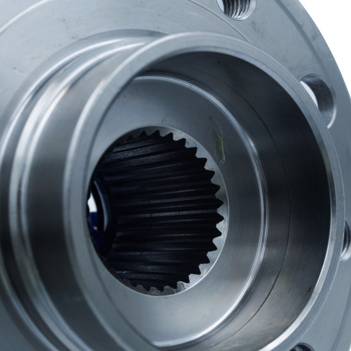 Ступица Opel Vectra С (02-) перед. с подшип. с IDS (SRS 76241) SURAI