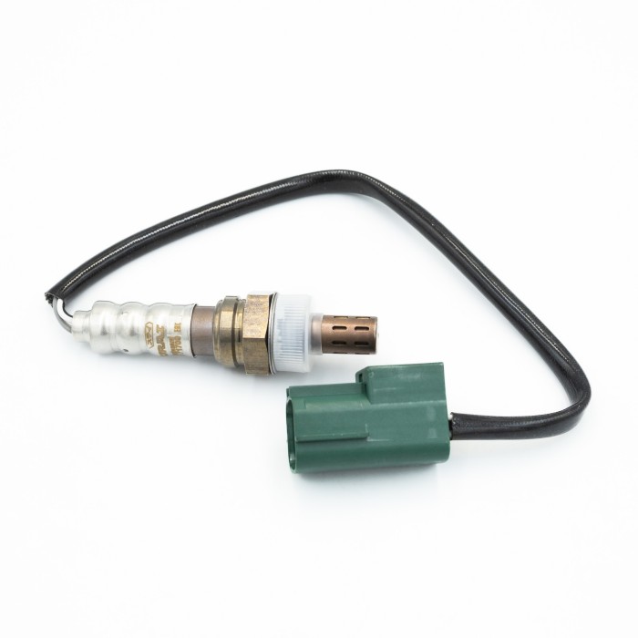 Датчик кислорода Nissan X-Trail (T30) (01-)/Teana I (J31) (03-) до кат. (SRS 71700) SURAI