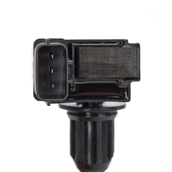 Катушка зажигания Nissan Maxima (03-) 2.0i/3.0i передняя (SRS 70717) SURAI