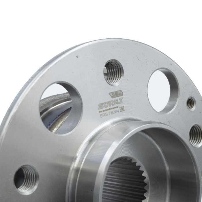 Ступица SsangYong New Actyon/Korando C (10-) перед./зад. с подшип. (SRS 76264) SURAI