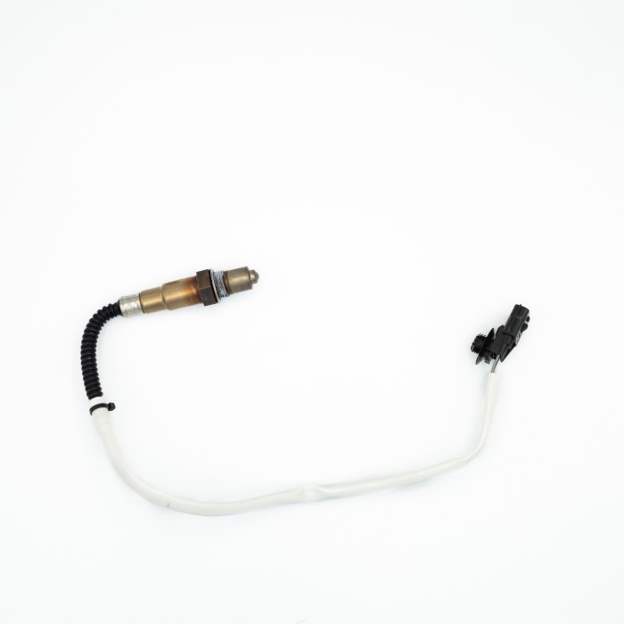 Датчик кислорода Renault Logan (07-)/(12-) 1.6i/Duster 2.0i (4х2) до кат. (SRS 71722) SURAI