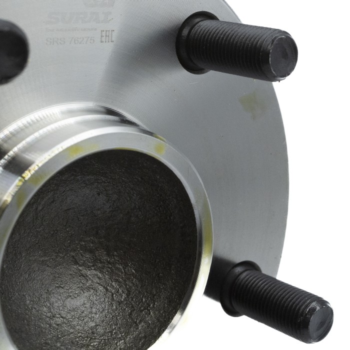 Ступица Suzuki SX4 (06-) зад. с подшип. 2WD (SRS 76275) SURAI