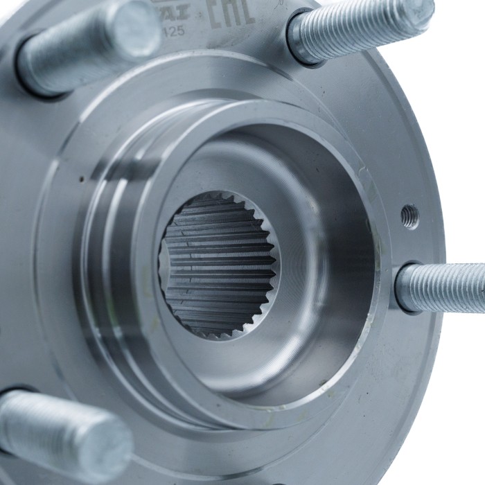 Ступица Hyundai Santa Fe (00-) перед. с подшип. 4WD (SRS 76125) SURAI