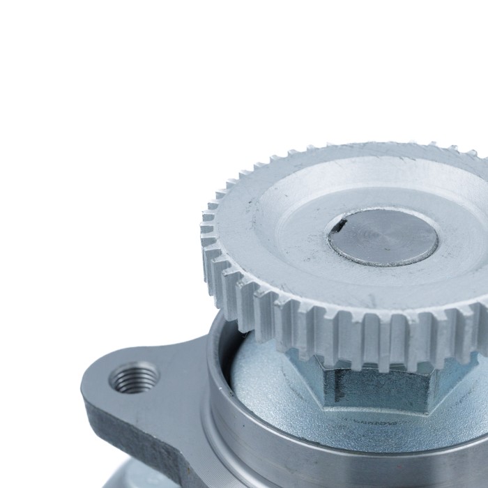 Ступица Hyundai Sonata (EF) (98-) зад. с подшип. (SRS 76133) SURAI