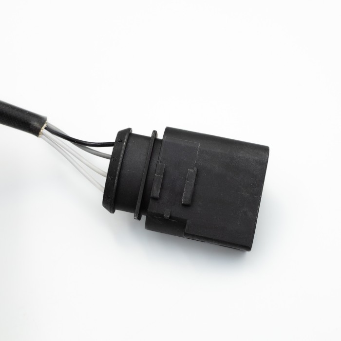 Датчик кислорода VAG Octavia (97-) 1.6i/1.8t (SRS 71750) SURAI