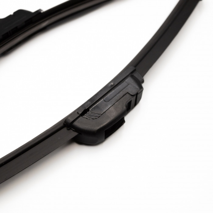 Щётки стеклоочистителя бескаркасные 650/350 (26"/14") 2 адапт. (hook 9x3) (SRS 70397) SURAI