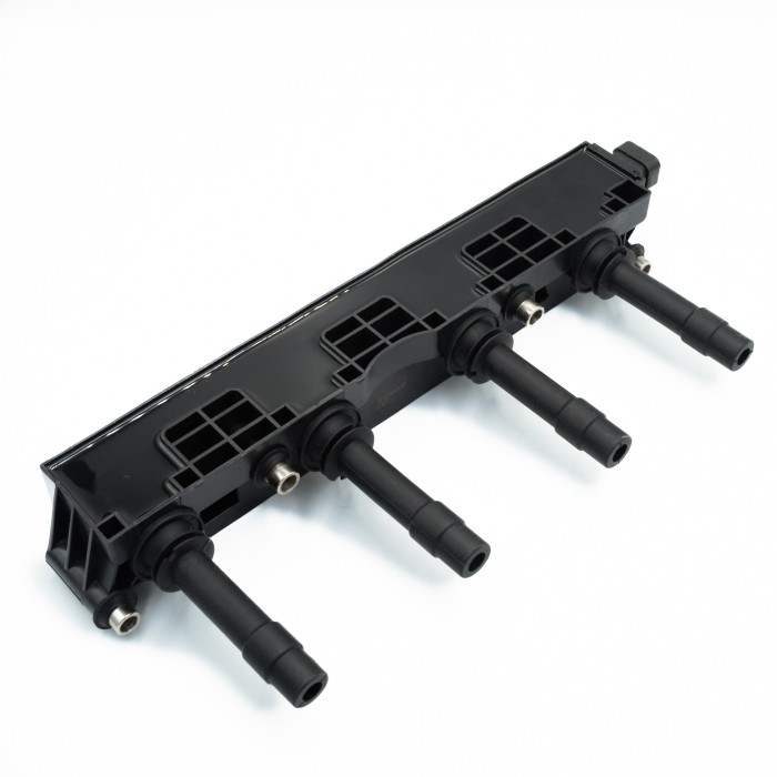 Катушка зажигания Opel Astra H (04-)/Astra G (98-)/Vectra B (95-)/Corsa C (00-) (SRS 70733) SURAI