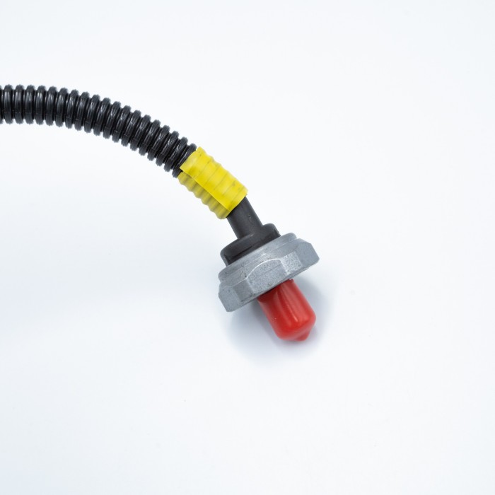 Датчик детонации Hyundai Santa Fe (00-) 2.0i/2.4i (SRS 71007) SURAI