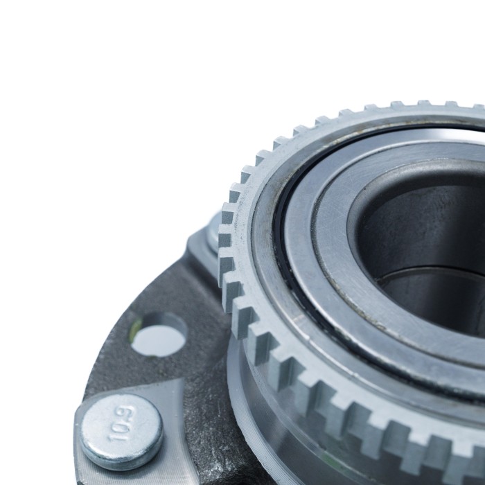 Ступица Hyundai Starex H-1 (08-) перед. с подшип. (SRS 76136) SURAI