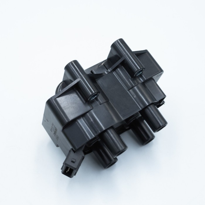 Катушка зажигания Opel Vectra B (95-) 1.8i (SRS 70739) SURAI